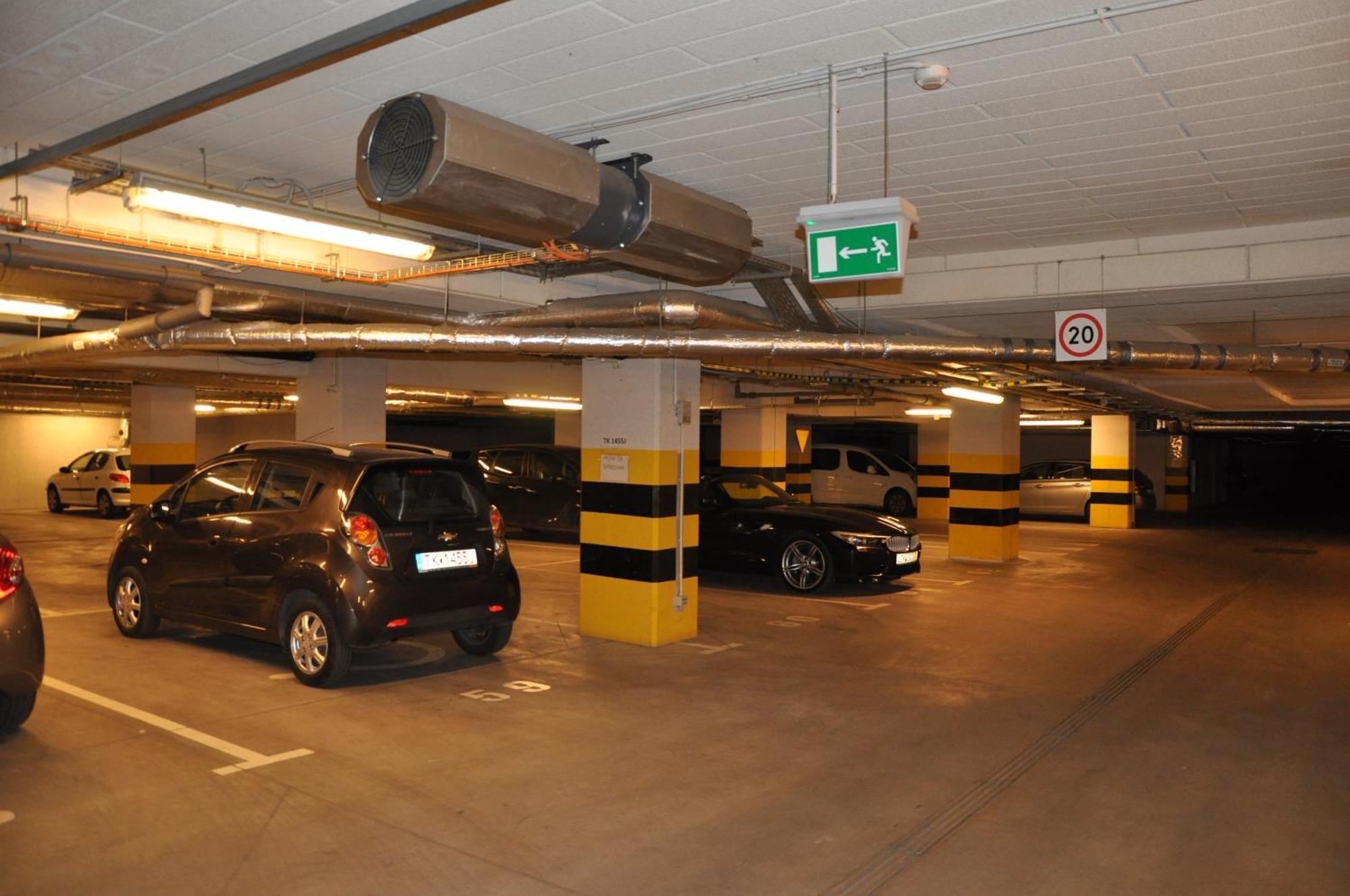 Apartment Centrum Solna Parking Free