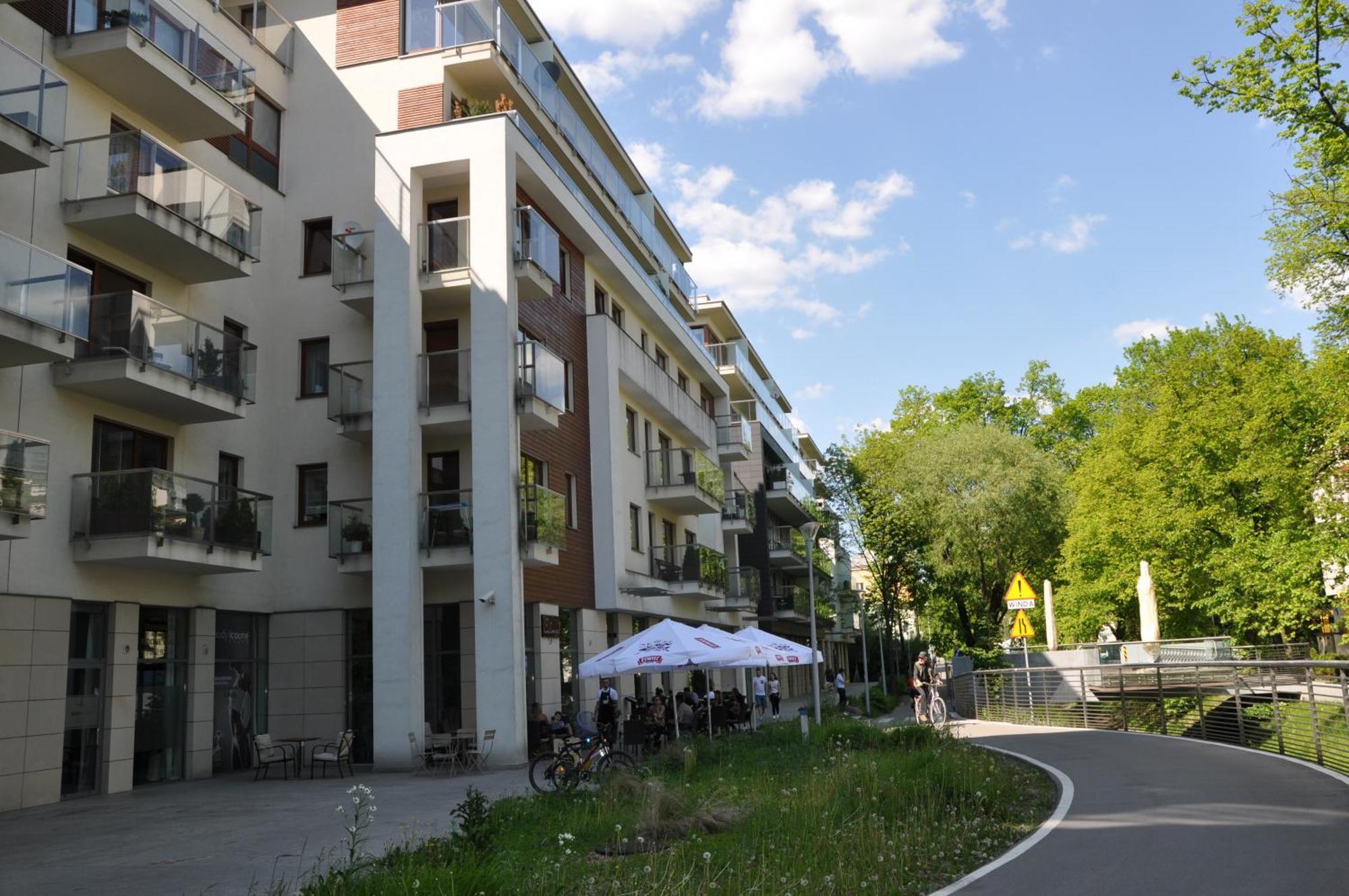 Centrum Solna Parking Free * Kielce
