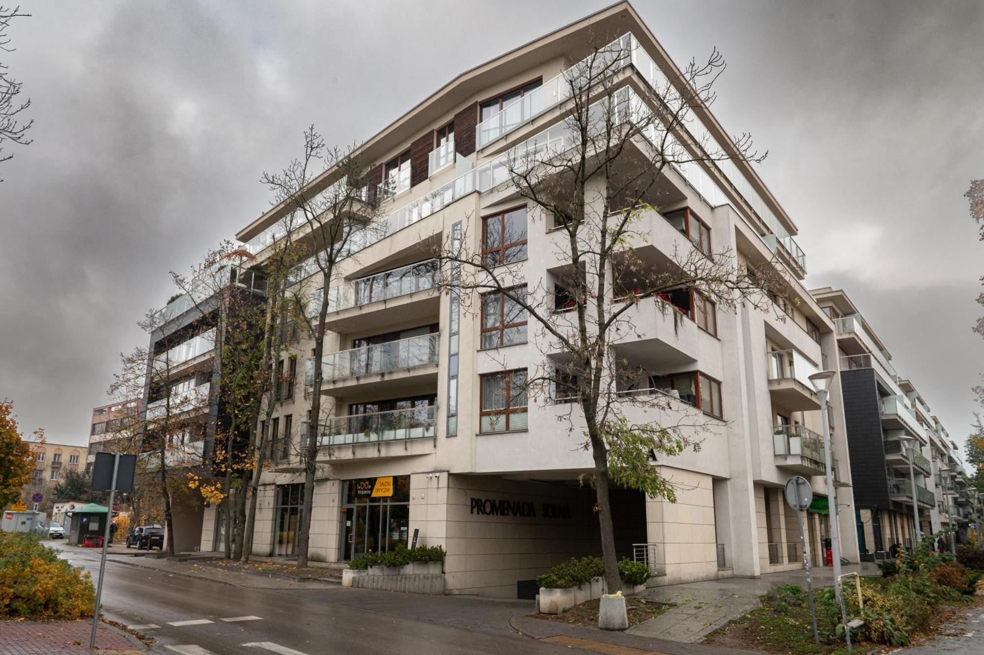 Centrum Solna Parking Free Apartment Kielce